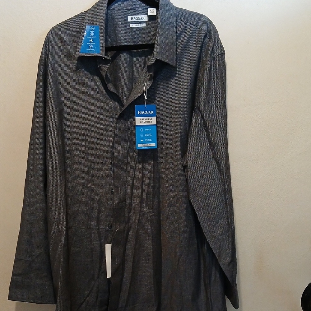 Haggar Men's Charcoal Button Down Shirt